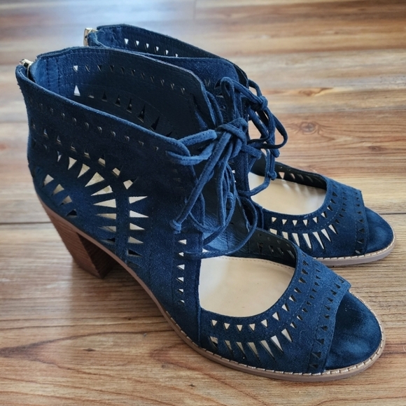Vince Camuto Heelz Women's 8.5 Navy Blue Suede Tarita - Picture 1 of 8